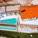 בית כפרי A Casa Dos Avos סלוריקו דה באשטו