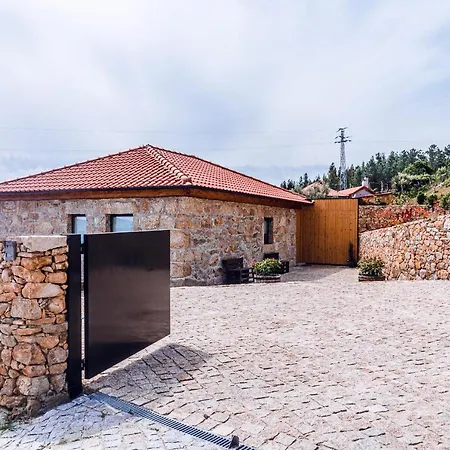 A Casa Dos Avos Country house *